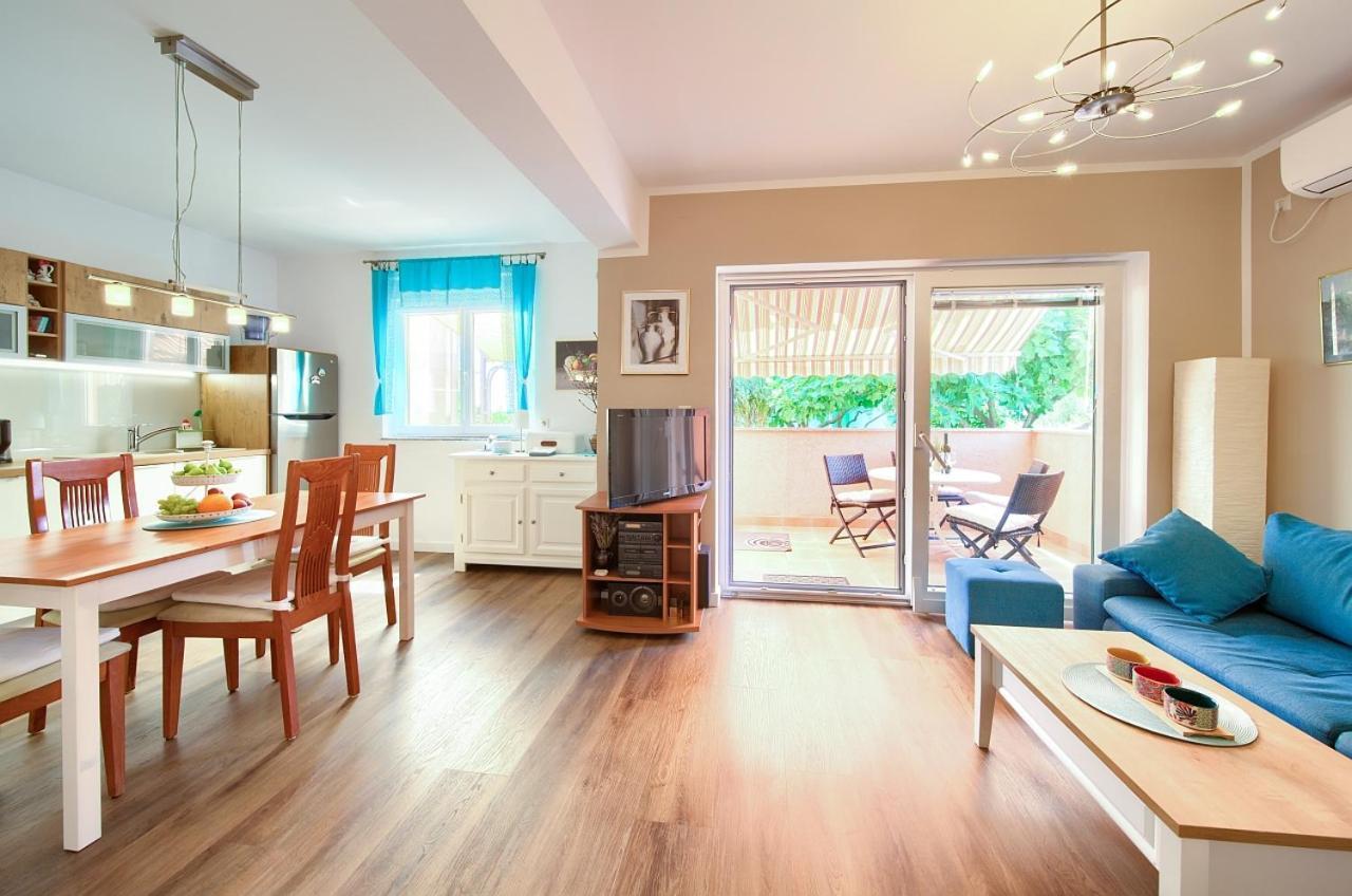 קרק Apartman Bor Krk מראה חיצוני תמונה