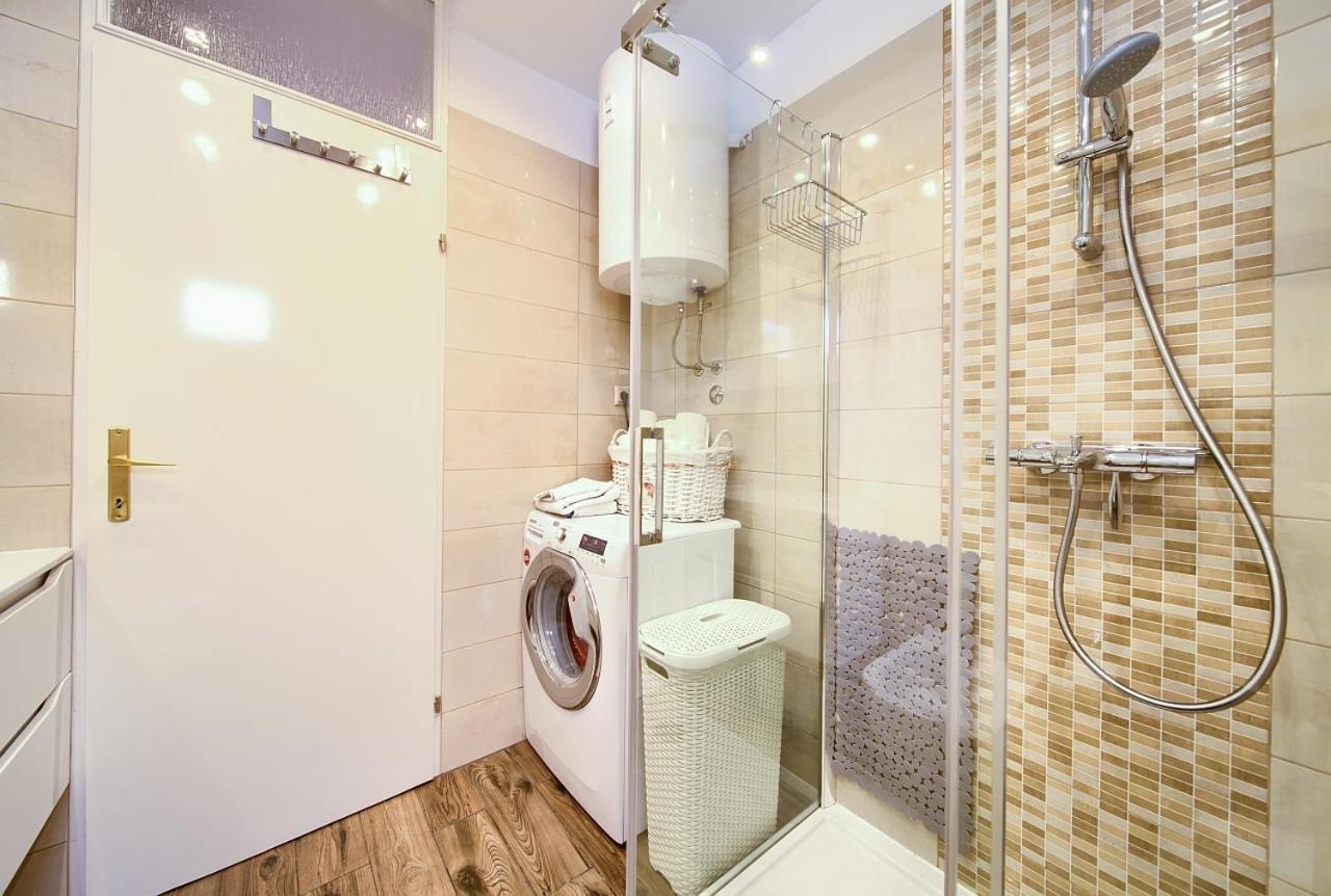 קרק Apartman Bor Krk מראה חיצוני תמונה